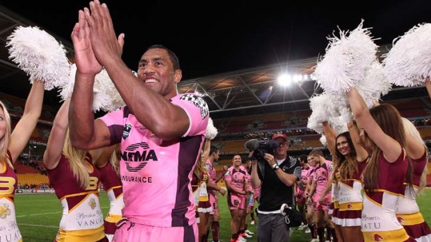 Cheer squad ... Petero Civoniceva notches up a win in his 300th NRL game.
