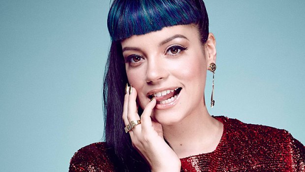 <i>Sheezus</i>! British pop star Lily Allen has blamed her record label and radio stations for not pushing the best tracks off her new album.