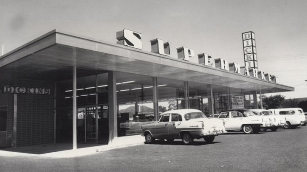 Coles' first supermarket in North Balwyn in  1960.