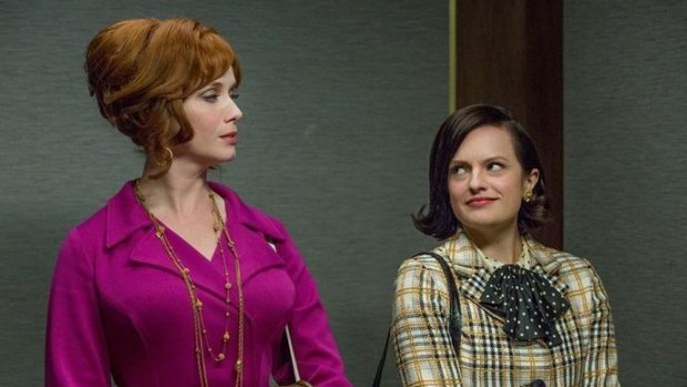 Joan Harris (Christina Hendricks) and Peggy Olson (Elizabeth Moss).