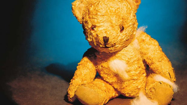 Teddy bear with stuffing coming out.  Photo by Quentin Jones.  For SMH Money 010606. S  (NO CAPTION INFORMATION PROVIDED)