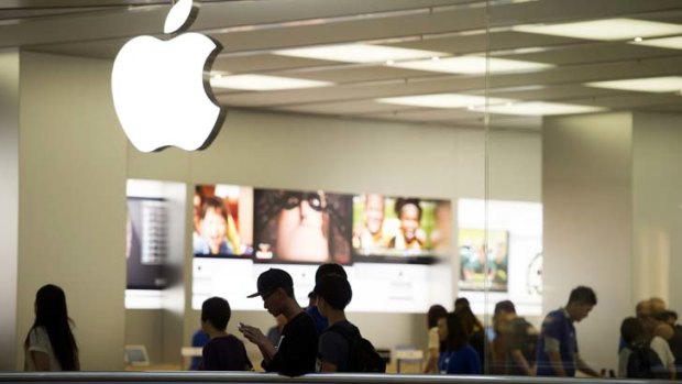 Staff at Apple stories have signed a new enterprise bargaining agreement with the company.