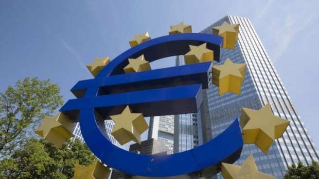 The local currency reached a new 15-month high at 72.44 euro cents overnight, gaining nearly 2 per cent since Thursday's high.