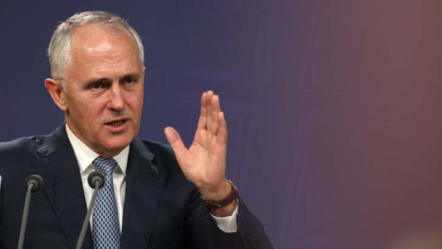 Communications Minister Malcolm Turnbull has criticised ABC boss Mark Scott over the phone-tapping stories