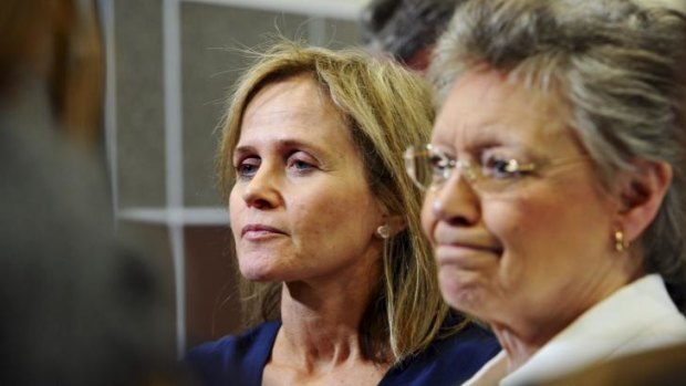 Sharon Lewin, left, and Francoise Barre-Sinoussi appear at a media conference at the National Press Club.