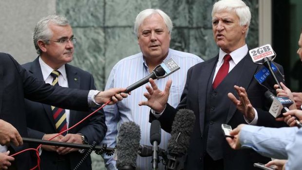 Crossbench MPs Andrew Wilkie, Clive Palmer and Bob Katter want an emergency fund for natural disasters.