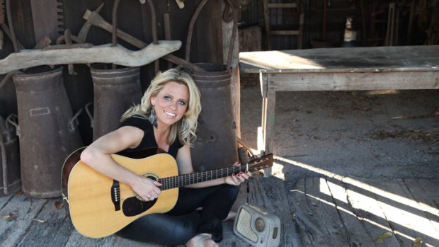 Beccy Cole will play at Erindale on Friday.