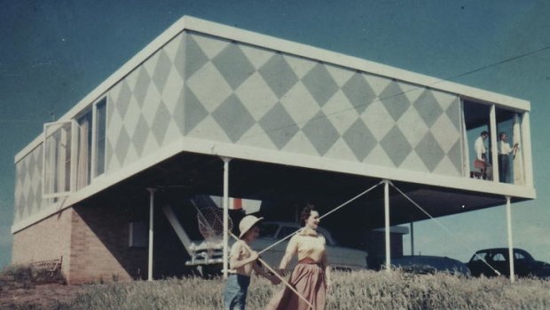The metal-clad Marriott House was a joint project between Ron Marriott and architect Robin Boyd.