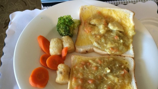 Food served in a nursing home in Queensland with charges a refundable deposit of $800,000