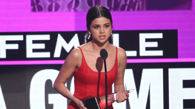 Selena Gomez accepts the award for favourite female artist pop/rock at the American Music Awards at the Microsoft Theater on Sunday, Nov. 20, 2016, in Los Angeles.
