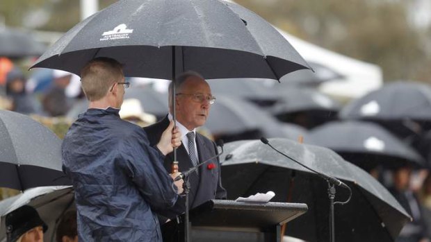 Former prime minister Paul Keating addresses the Remembrance Day commemoration at the Australian War Memorial.