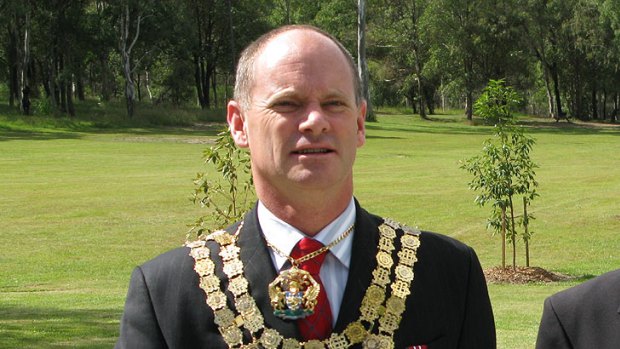 Former lord mayor Campbell Newman wearing the chains.