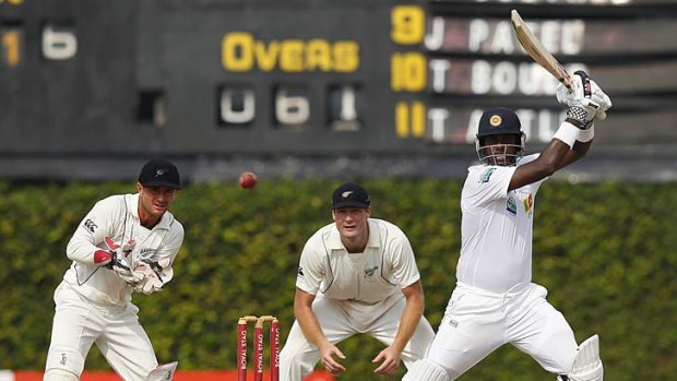Angelo Mathews provides some resistance against New Zealand.