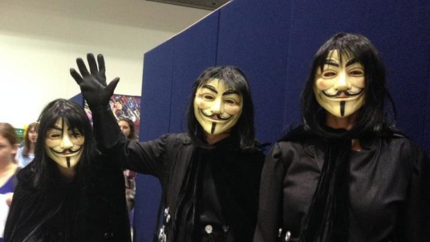 This trio took the opportunity to pay tribute to V for Vendetta at Supanova.