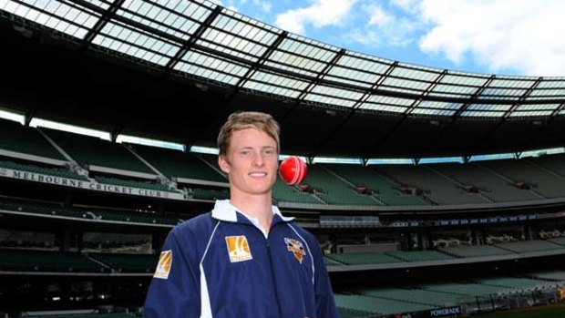 Alex Keath has chosen a contract with Cricket Victoria rather than play for Gold Coast in the AFL.