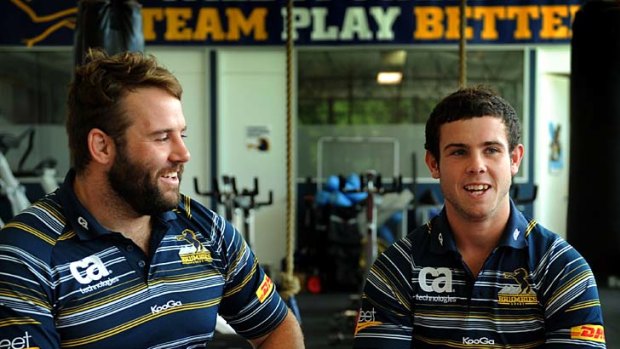 Jono Owen and Robbie Coleman have re-signed with the Brumbies.