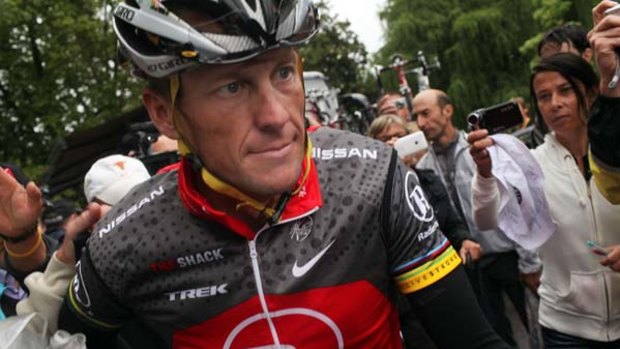 Facing action ... Lance Armstrong.