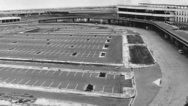 Tullamarine airport under construction in 1969.