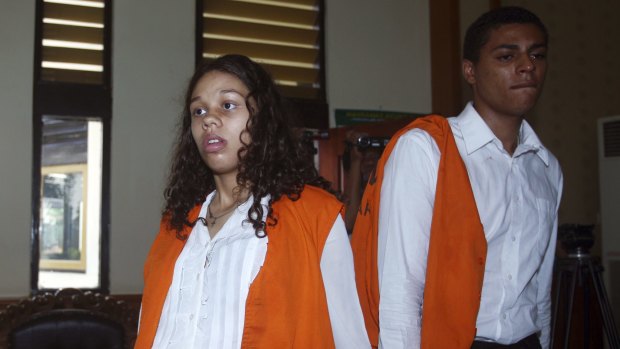 Heather Mack with her boyfriend Tommy Schaefer arrive at court on Thursday.