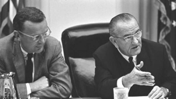 Harry McPherson (left), a key adviser and speechwriter for US President Lyndon Johnson (right).