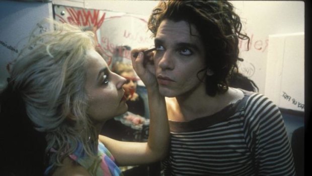 Saskia Post and Michael Hutchence in <i>Dogs in Space</i>.