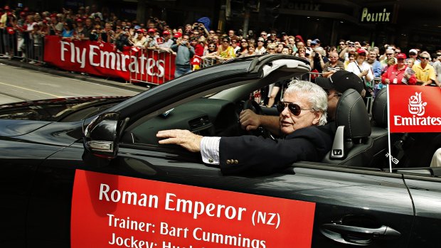 Legendary trainer Bart Cummings received the biggest cheer from the crowd as the parade made its way through the Bourke Street Mall.