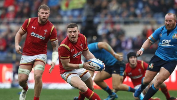 Scott Williams looks for Welsh support against Italy on Sunday.