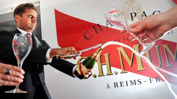 G. H. Mumm has re-signed as official champagne sponsor of the Melbourne Cup.