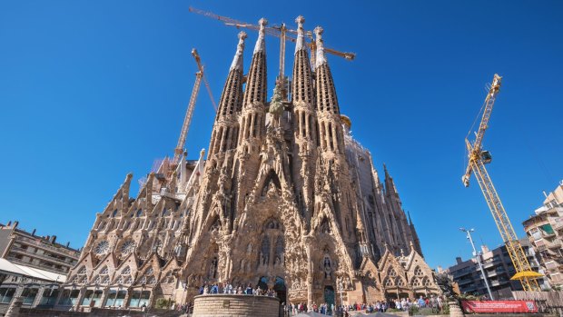 Tourist visit La Sagrada Familia.