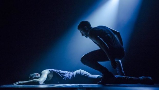 Sydney Dance Company's <i>New Breed - Conform</i> by Kristina Chan featuring dancers Richard Cilli and Petros Treklis.