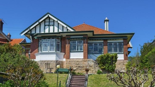 This house at 11 Ruby Street Mosman sold for $3,971,000 - $16,000 above the reserve.