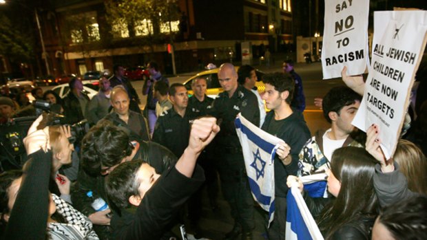 Jewish protesters and Palestinian supporters outside the State Library for the reading of Seven Jewish Children.