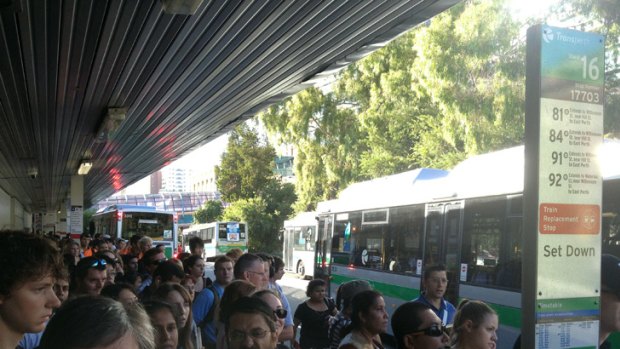 Perth passengers are facing a 'congestion crisis', the opposition claims.
