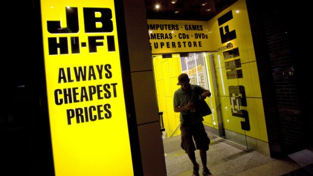 JB Hi-Fi says it's on track for total sales growth of between 6 per cent and 8 per cent for the full year.