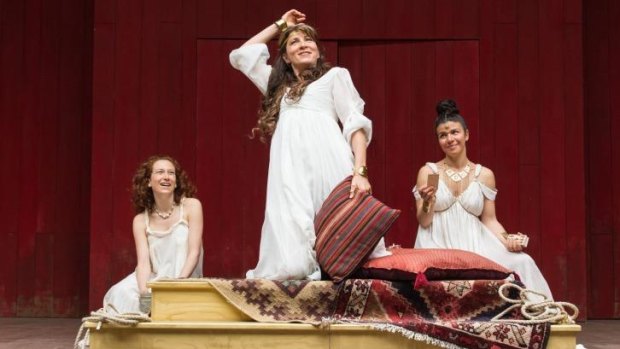 Eve Best (centre) as Cleopatra in Shakespeare's Globe on Screen production of <i>Antony and Cleopatra</i>.