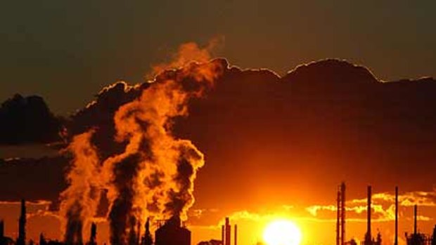 Prime Minister Kevin Rudd has delayed the introduction of an emission trading scheme until 2012.