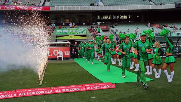 Pump it up &#8230; Shane Warne, dancing girls and fireworks failed to draw a big crowd when the Melbourne Stars faced the Hobart Hurricanes.