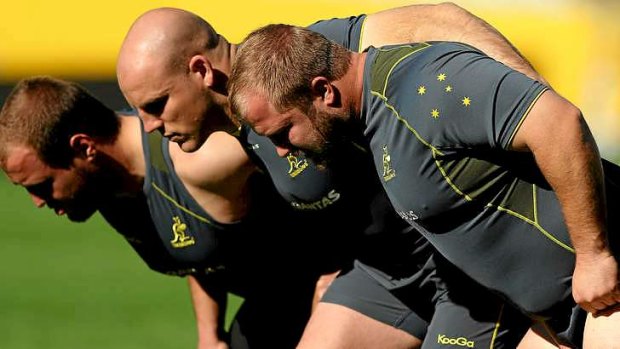 Benn Robinson (R) has been recalled to the national squad to shore up the Wallabies' faltering scrum.