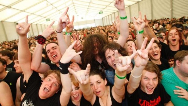 Revelers at the 2010 Soundwave festival. The government has scrambled to organise free shuttle buses this year's event. 