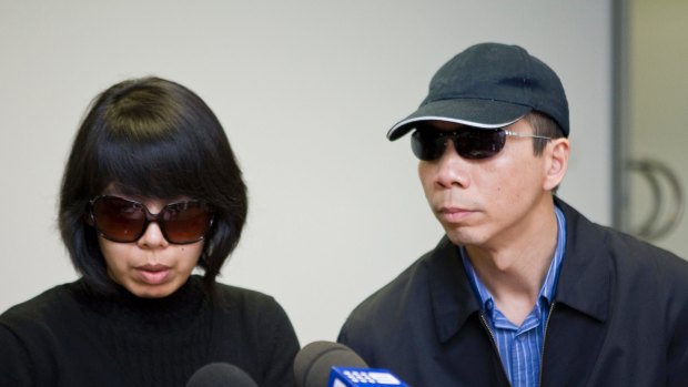 Murder accused Robert Zie with his wife Kathy Lin. 