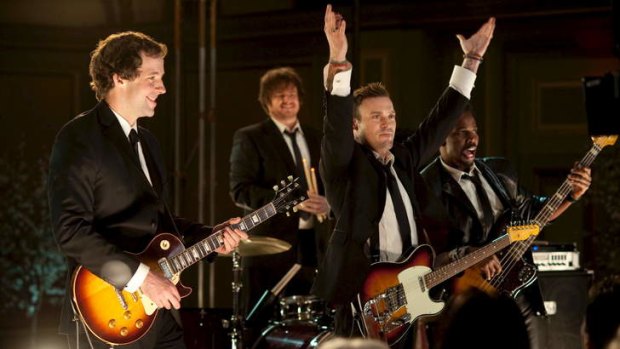 Eddie (Peter Cambor), Barry (Derek Miller), Tommy (Brian Austin Green) and Stevie (Harold Perrineau) relive their glory days as a covers band.