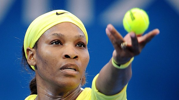 Serena Williams has pulled out of the Brisbane International after suffering an ankle injury.