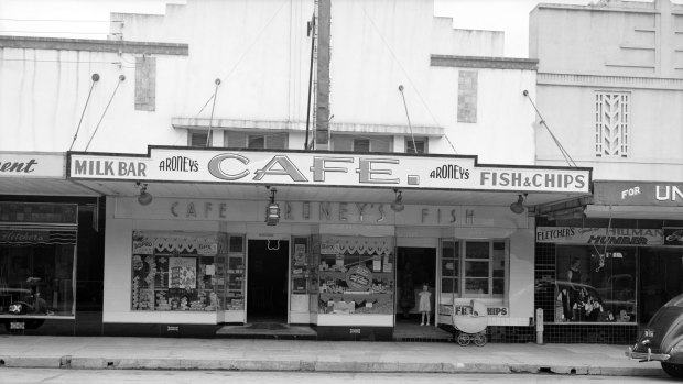 Aroney's Milk Bar, High Street, Penrith, 1948