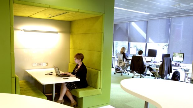 At Macquarie Bank in Sydney, staff work via wireless from pods, collaboration areas and quiet spaces.