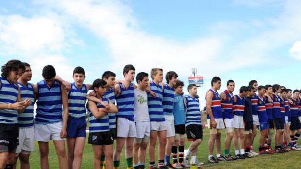 Football players joined forces at Whitten Oval to play in mixed Muslim and Jewish teams called Unity and Harmony for the MUJU Peace Club's first game.