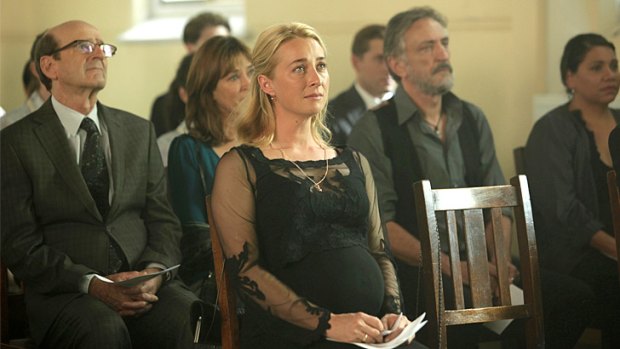 Offspring finale ... Nina (Asher Keddie) at Patrick's funeral.