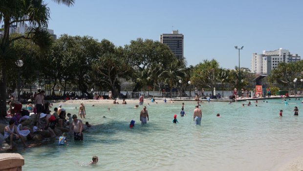 Hundreds escaped the heat at home with a visit to South Bank.