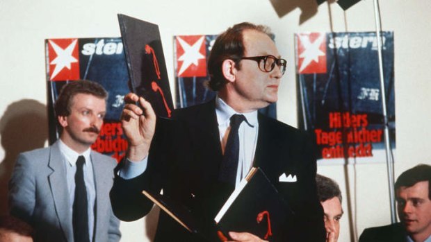 Gerd Heidemann presents the fake diaries at a press conference in 1983.