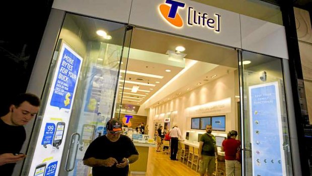 Telstra is offering resellers cash bonuses if they improve customer service.