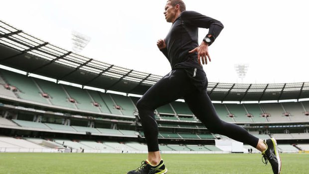 Ready to go: Peter Siddle runs laps at the MCG on Friday during tea in the Sheffield Shield clash.